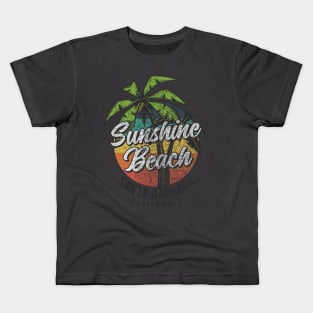 Santa Barbara California Beach summer palm tree surfing distressed grunge Kids T-Shirt